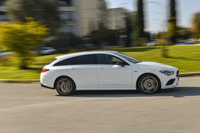 Mercedes Benz Cla Shooting- Brake: la prova su strada