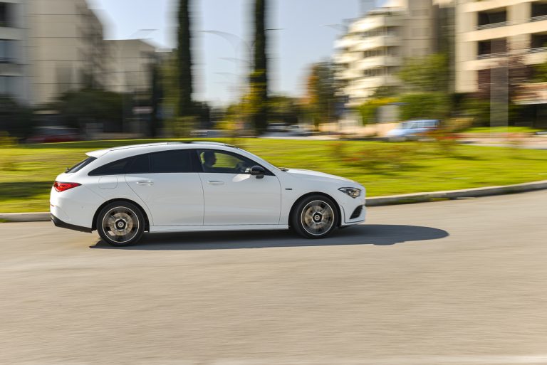Mercedes Benz Cla Shooting- Brake: la prova su strada