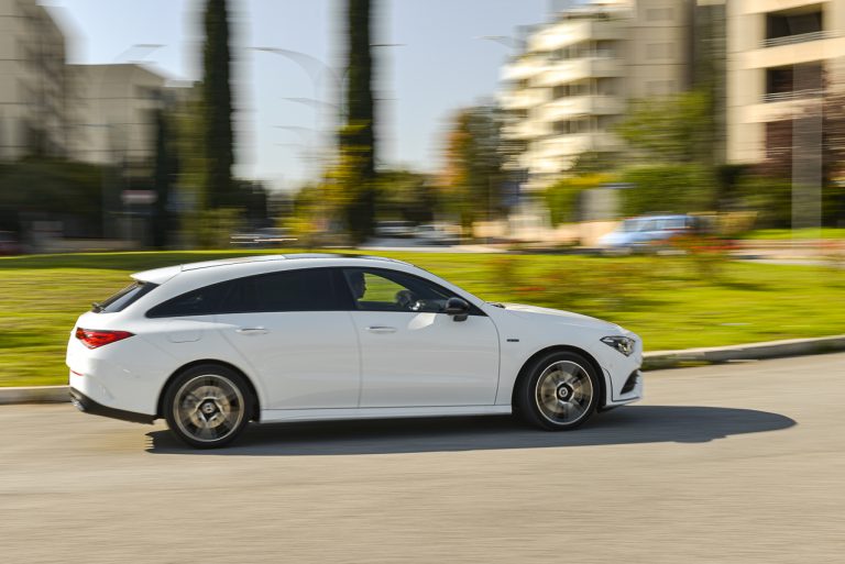 Mercedes Benz Cla Shooting- Brake: la prova su strada