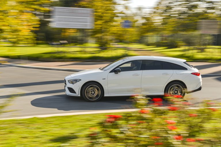 Mercedes Benz Cla Shooting- Brake: la prova su strada