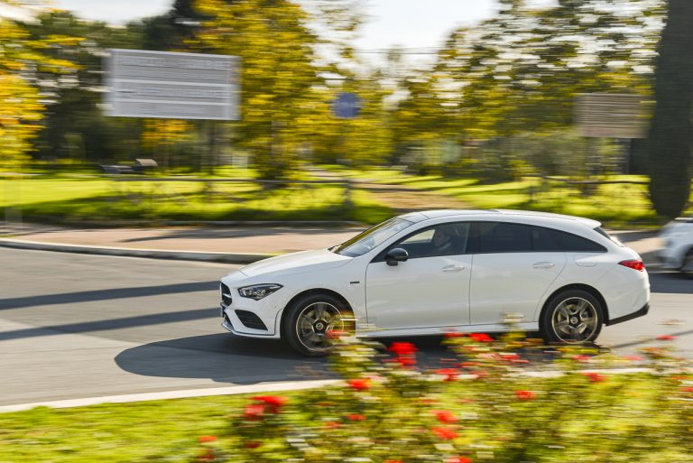 Mercedes Benz Cla Shooting- Brake: la prova su strada