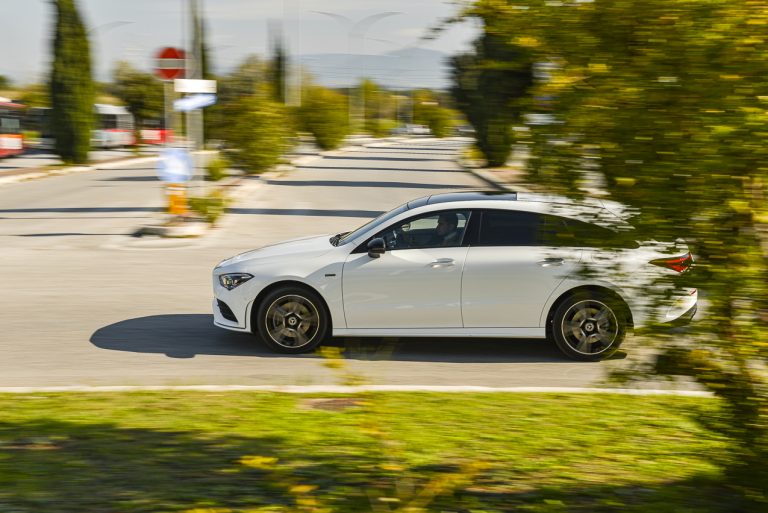 Mercedes Benz Cla Shooting- Brake: la prova su strada