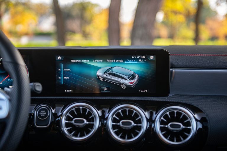 Mercedes Benz Cla Shooting- Brake: la prova su strada