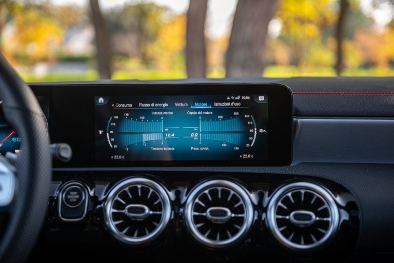 Mercedes Benz Cla Shooting- Brake: la prova su strada