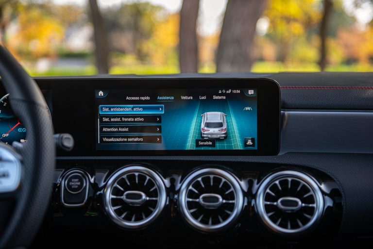 Mercedes Benz Cla Shooting- Brake: la prova su strada