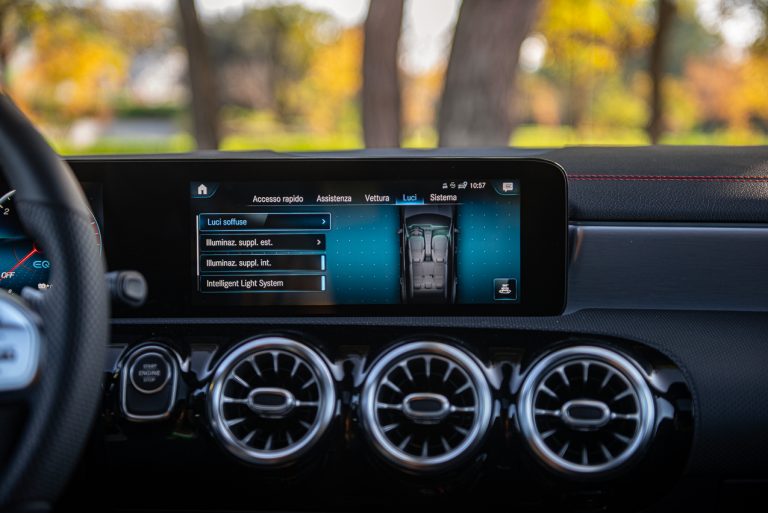 Mercedes Benz Cla Shooting- Brake: la prova su strada