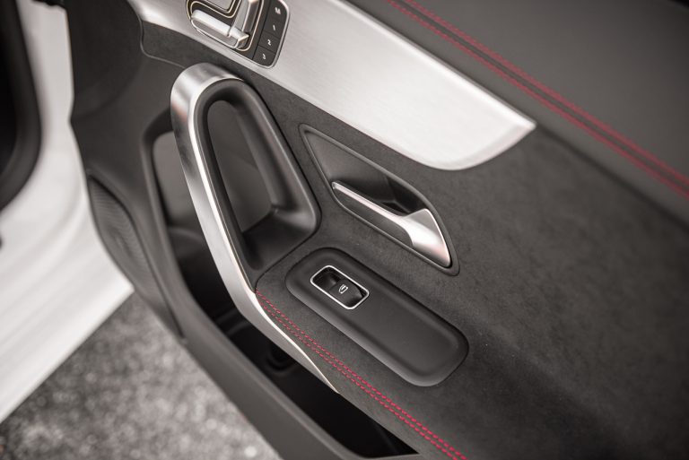 Mercedes Benz Cla Shooting- Brake: la prova su strada