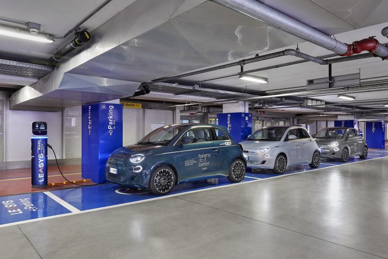 Fiat 500 elettrica: car sharing LeasysGO!