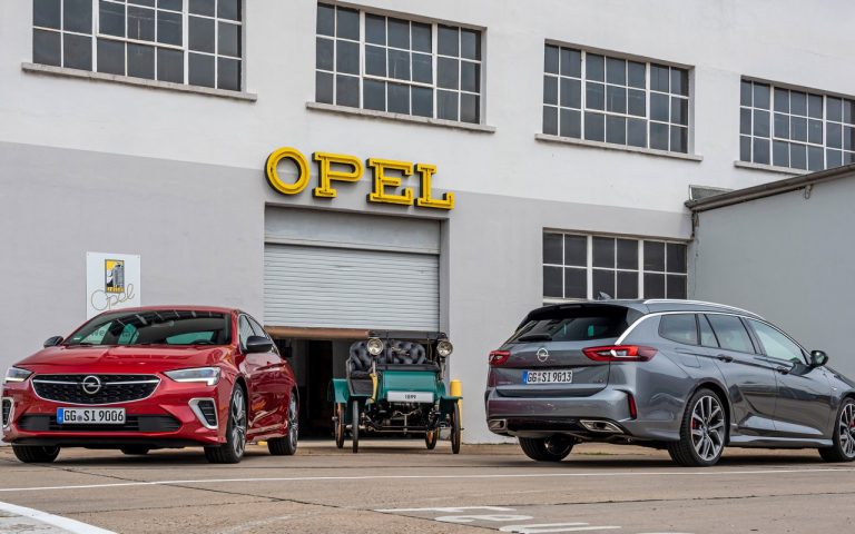 Nuova Opel Insignia 2020: immagini ufficiali