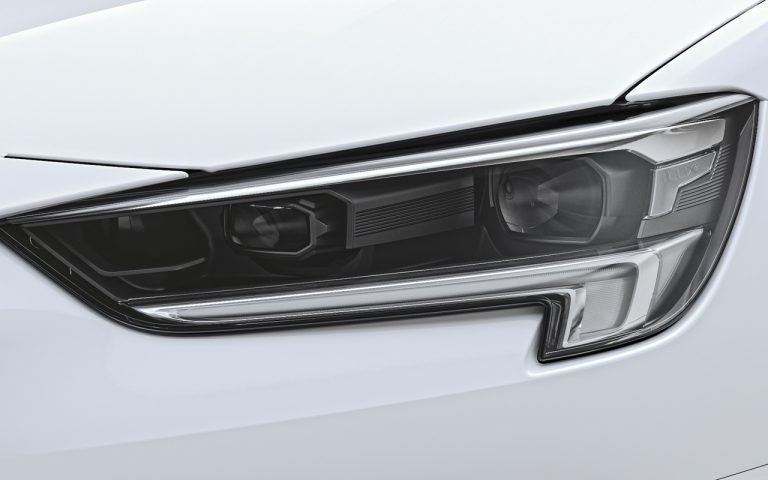Nuova Opel Insignia 2020: immagini ufficiali