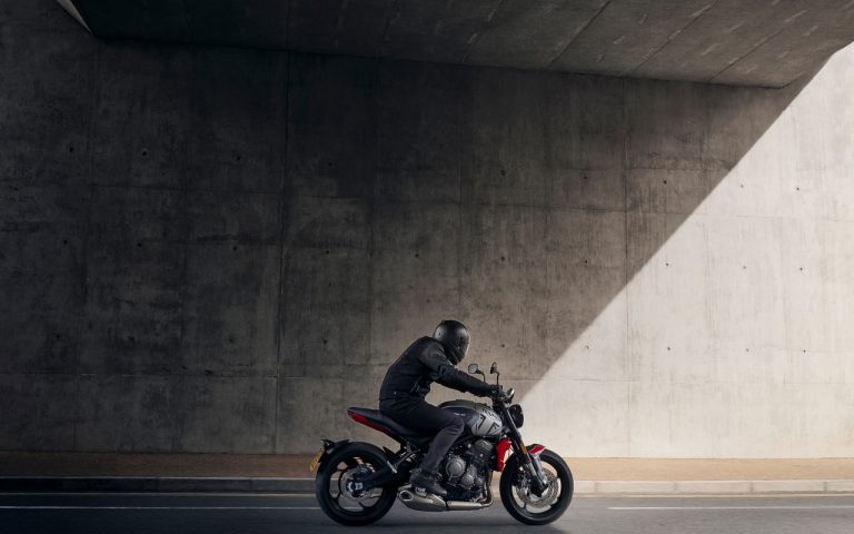Triumph Trident 660: immagini ufficiali