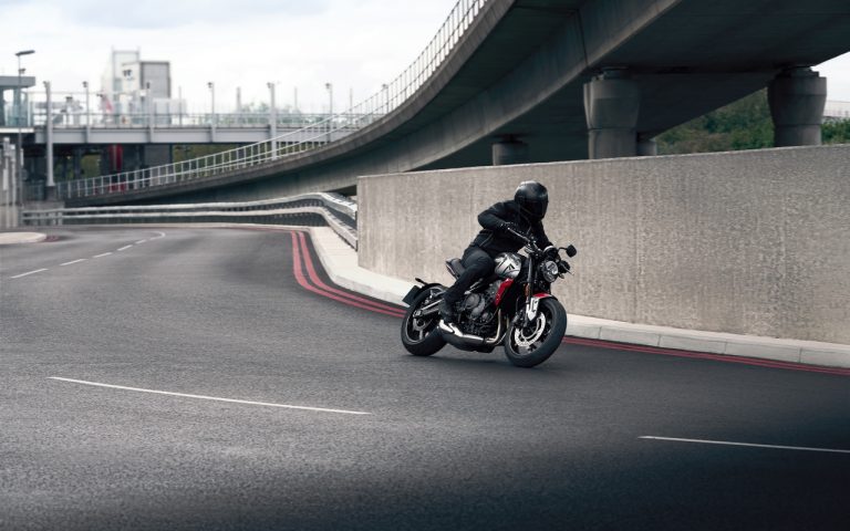 Triumph Trident 660: immagini ufficiali