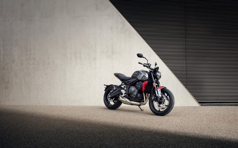 Triumph Trident 660: immagini ufficiali