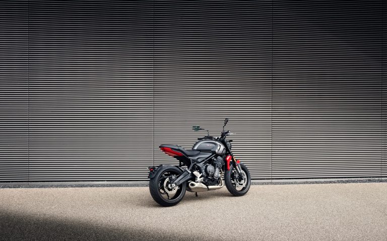 Triumph Trident 660: immagini ufficiali