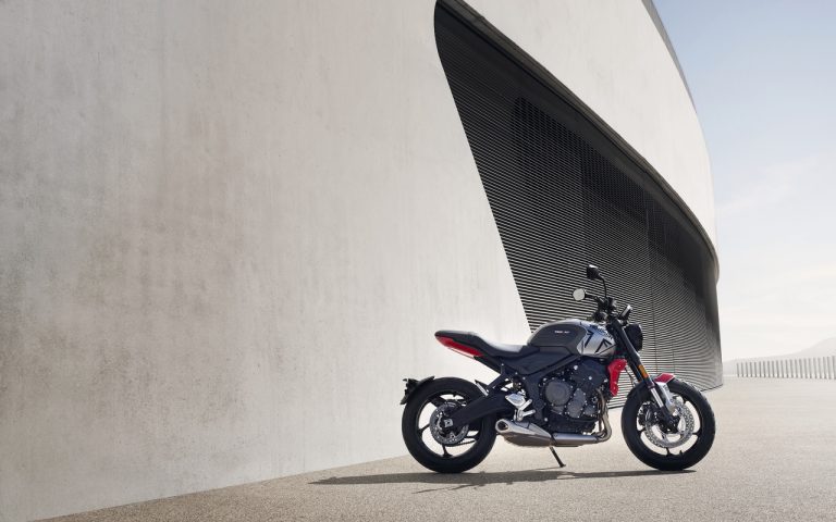 Triumph Trident 660: immagini ufficiali
