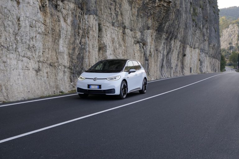 Volkswagen ID.3: prima prova su strada