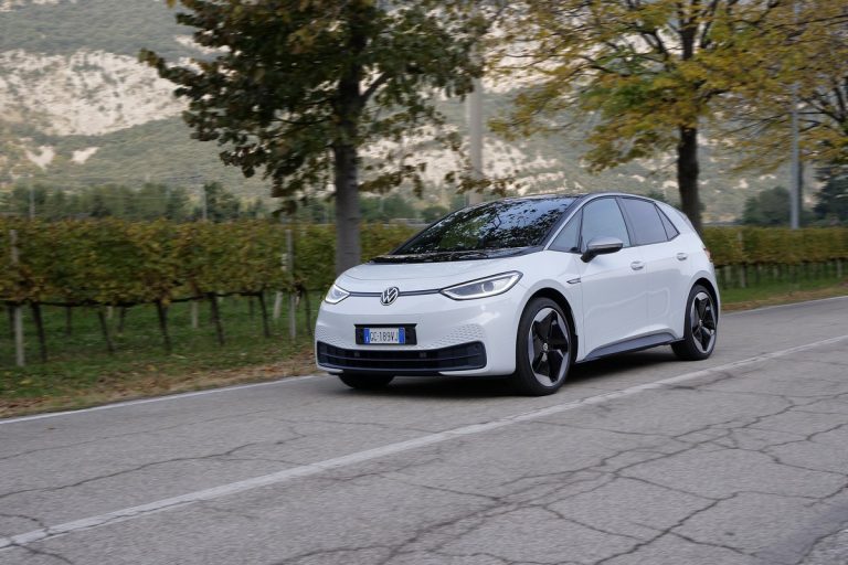 Volkswagen ID.3: prima prova su strada