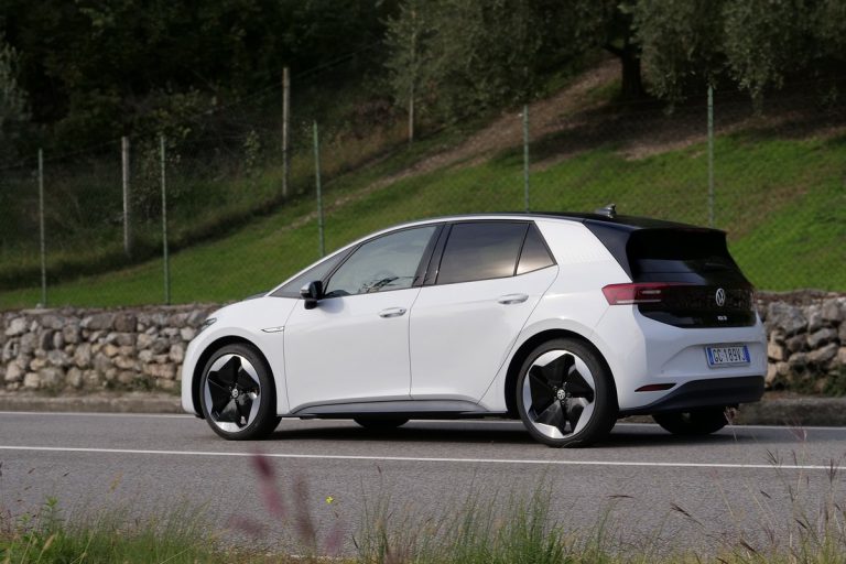 Volkswagen ID.3: prima prova su strada