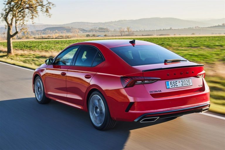 Skoda Octavia RS 2021: immagini ufficiali