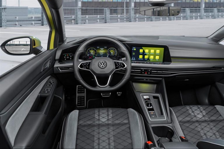 Volkswagen Golf Variant e Alltrack 2021: immagini ufficiali