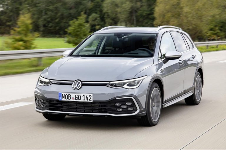 Volkswagen Golf Variant e Alltrack 2021: immagini ufficiali