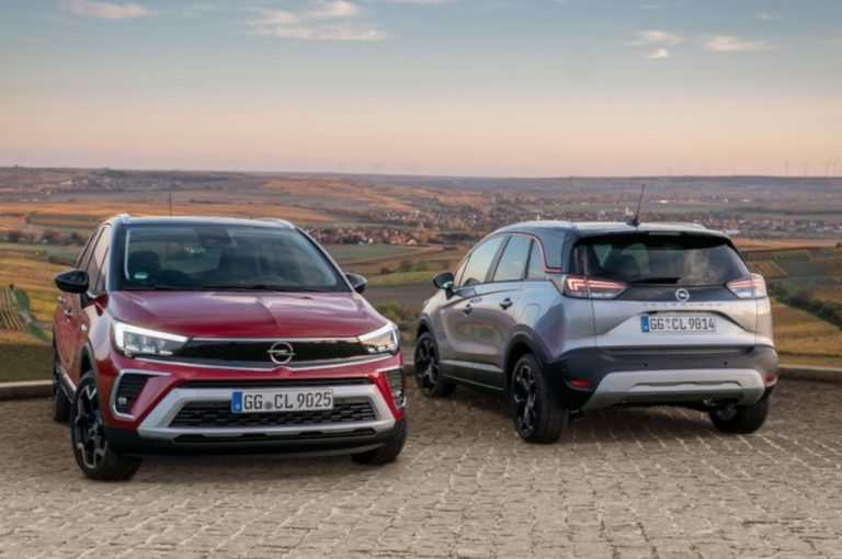 Opel Crossland 2021: immagini ufficiali
