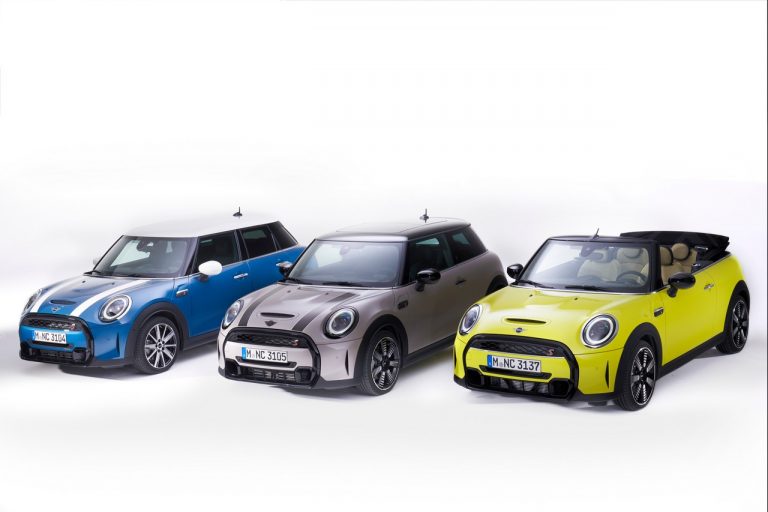 Mini 3 porte, Mini 5 porte e Mini Cabrio 2021: immagini ufficiali