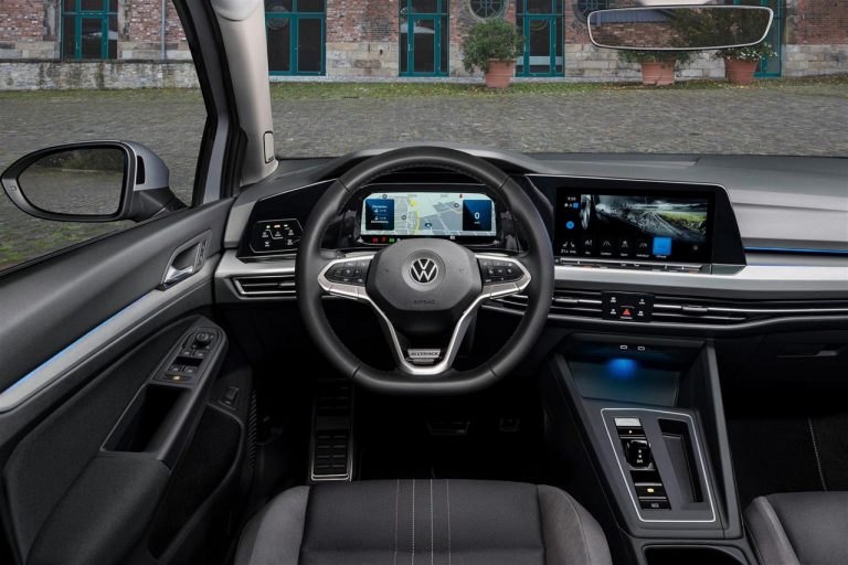 Volkswagen Golf Variant e Alltrack 2021: immagini ufficiali