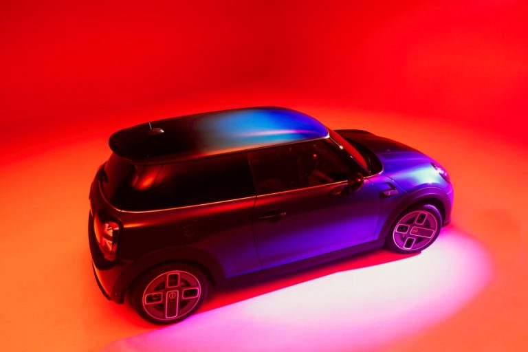 Mini 3 porte, Mini 5 porte e Mini Cabrio 2021: immagini ufficiali