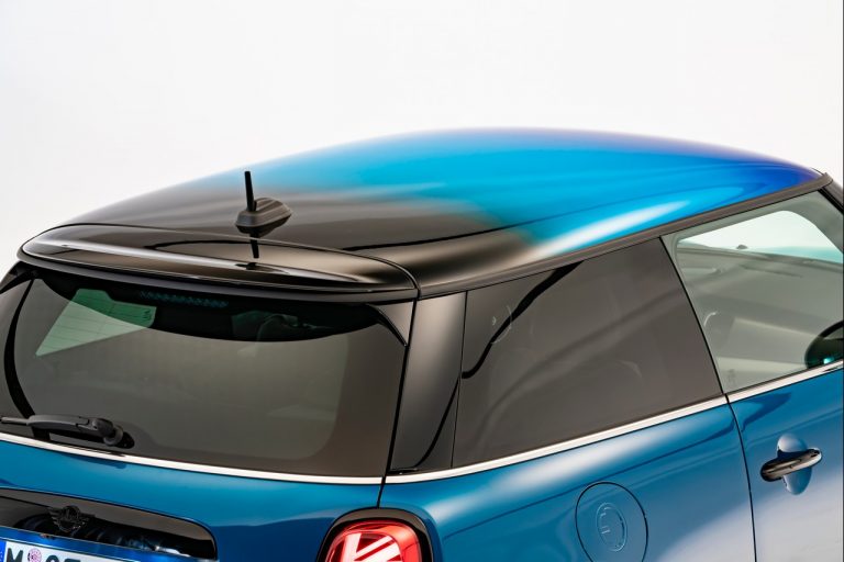 Mini 3 porte, Mini 5 porte e Mini Cabrio 2021: immagini ufficiali