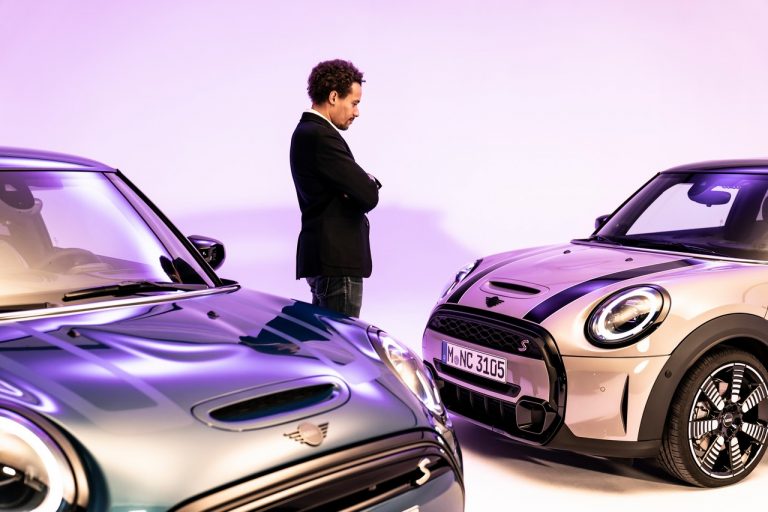 Mini 3 porte, Mini 5 porte e Mini Cabrio 2021: immagini ufficiali