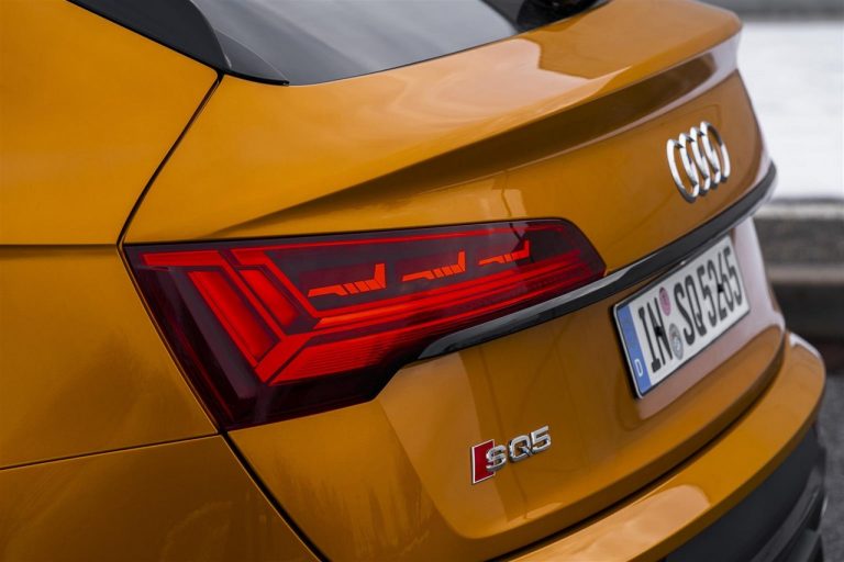 Audi SQ5 Sportback TDI 2021: immagini ufficiali