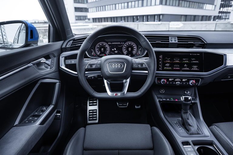 Audi Q3 e Audi Q3 Sportback TFSI e 2021: immagini ufficiali
