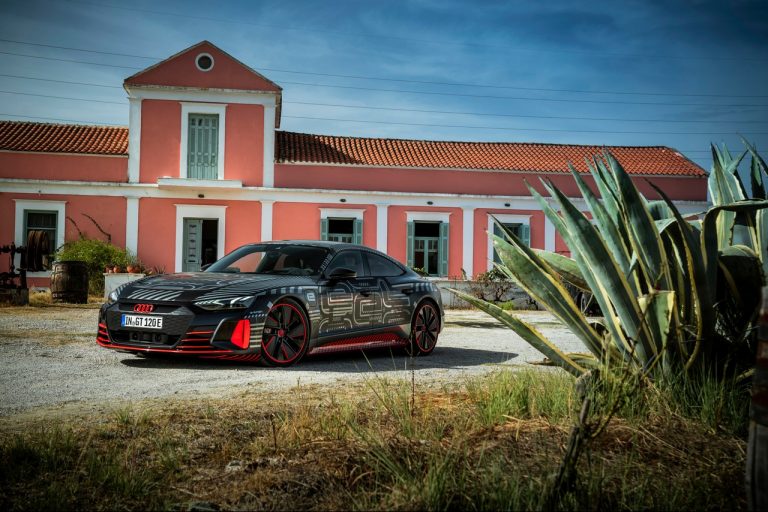 Audi e-tron GT: fasi di sviluppo e produzione