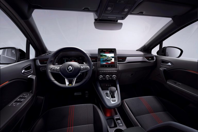 Renault Captur RS Line 2021: immagini ufficiali