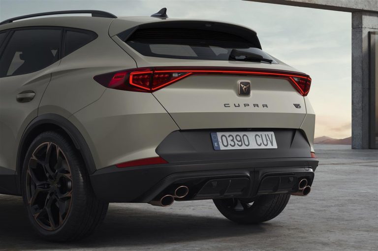 Cupra Formentor VZ5 2021: immagini ufficiali