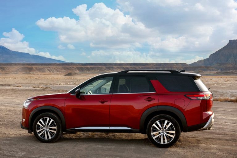 Nissan Pathfinder 2021: immagini ufficiali