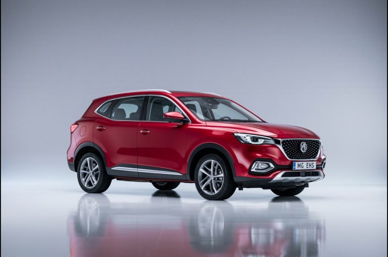 MG EHS Plug-in Hybrid 2021: immagini ufficiali