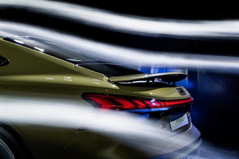 Audi e-tron GT 2021: immagini ufficiali