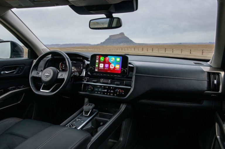 Nissan Pathfinder 2021: immagini ufficiali