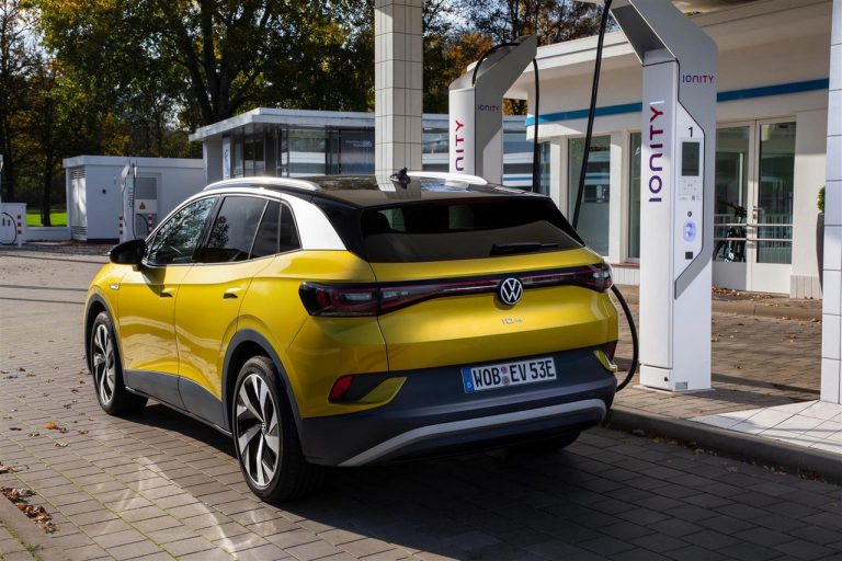 Volkswagen ID.4 2021: nuove immagini ufficiali