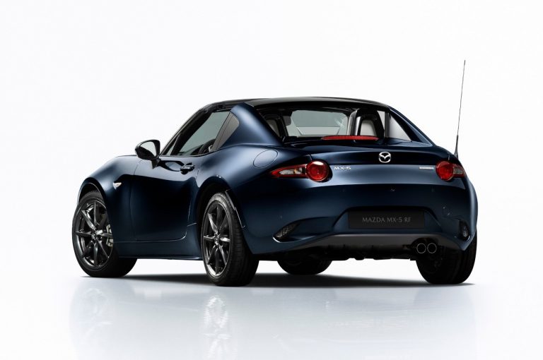 Mazda MX-5 2021: immagini ufficiali