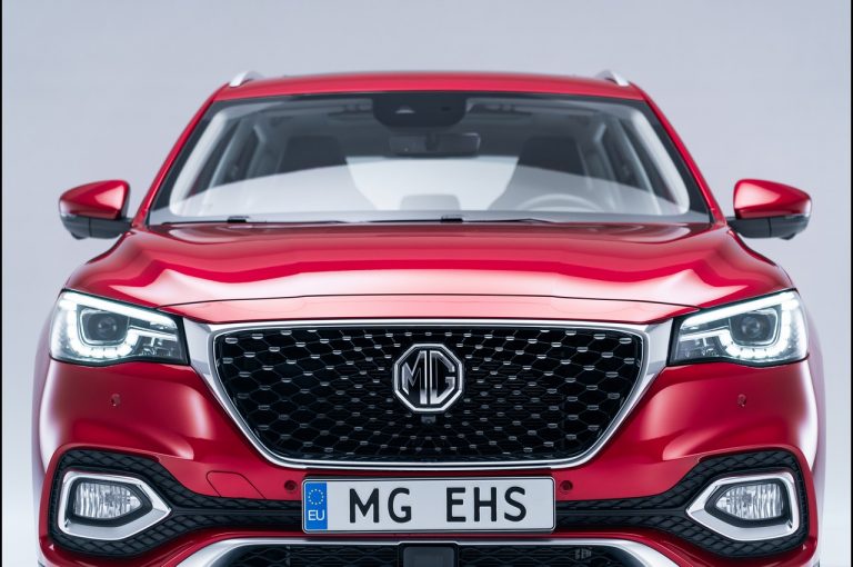 MG EHS Plug-in Hybrid 2021: immagini ufficiali