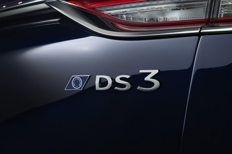 DS 3 Crossback Inès de la Fressange Paris 2021: immagini ufficiali
