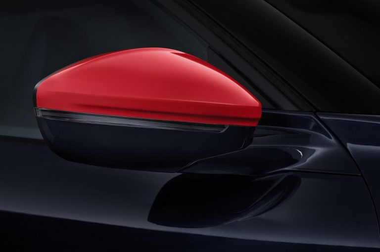DS 3 Crossback Inès de la Fressange Paris 2021: immagini ufficiali