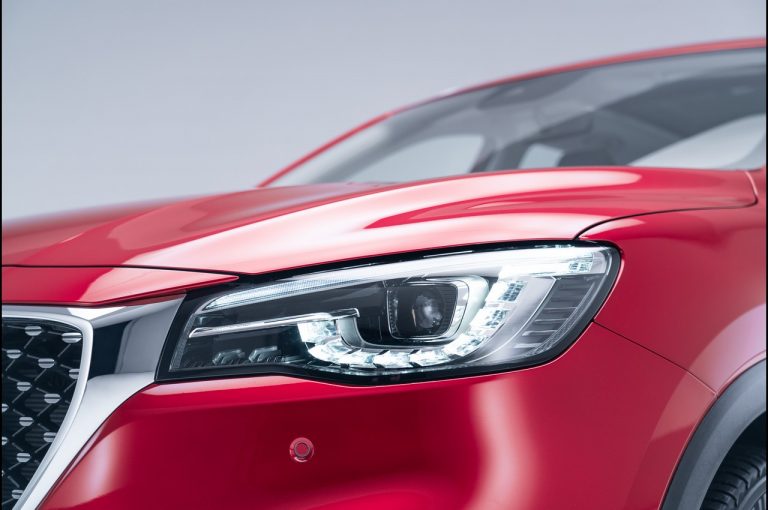 MG EHS Plug-in Hybrid 2021: immagini ufficiali