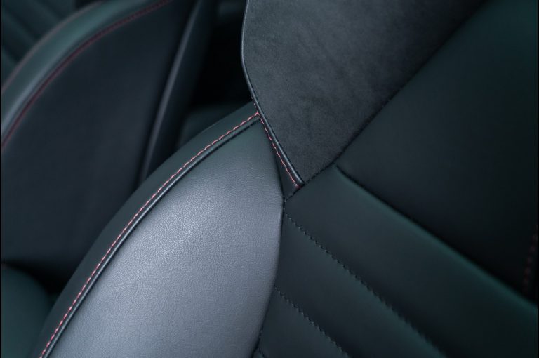 MG EHS Plug-in Hybrid 2021: immagini ufficiali