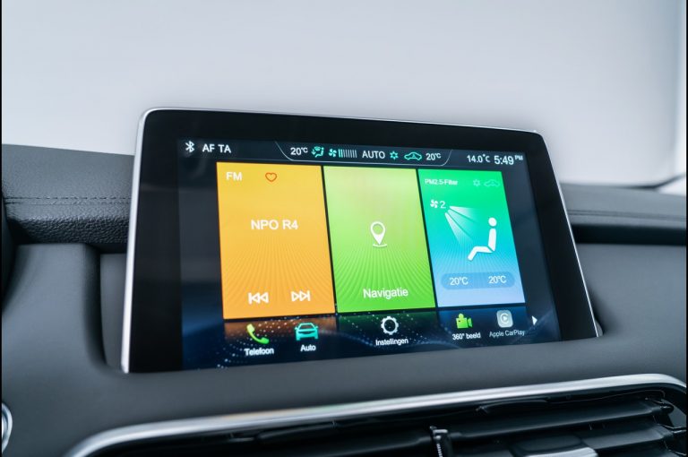 MG EHS Plug-in Hybrid 2021: immagini ufficiali
