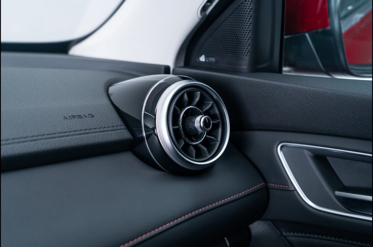 MG EHS Plug-in Hybrid 2021: immagini ufficiali