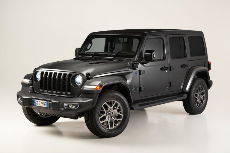 Jeep Wrangler 4xe First Edition e Rubicon 2021: immagini ufficiali